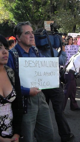 Marcha por el día de la despenalización del aborto en América Latina y el Caribe del Monumento a la madre hasta el Zócalo, 28 de septiembre de 2011 México, D. F.
