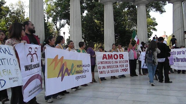 Marcha por el día de la despenalización del aborto en América Latina y el Caribe del Monumento a la madre hasta el Zócalo, 28 de septiembre de 2011 México, D. F.